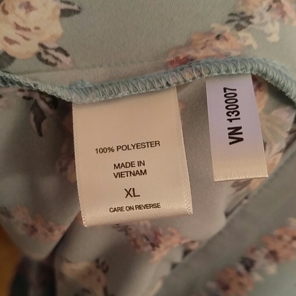 ❌SOLD❌  NY&Co Soho blouse - Picture 4 of 8